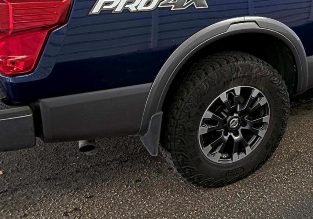 2017 Nissan Titan PRO-4X - Photo 17