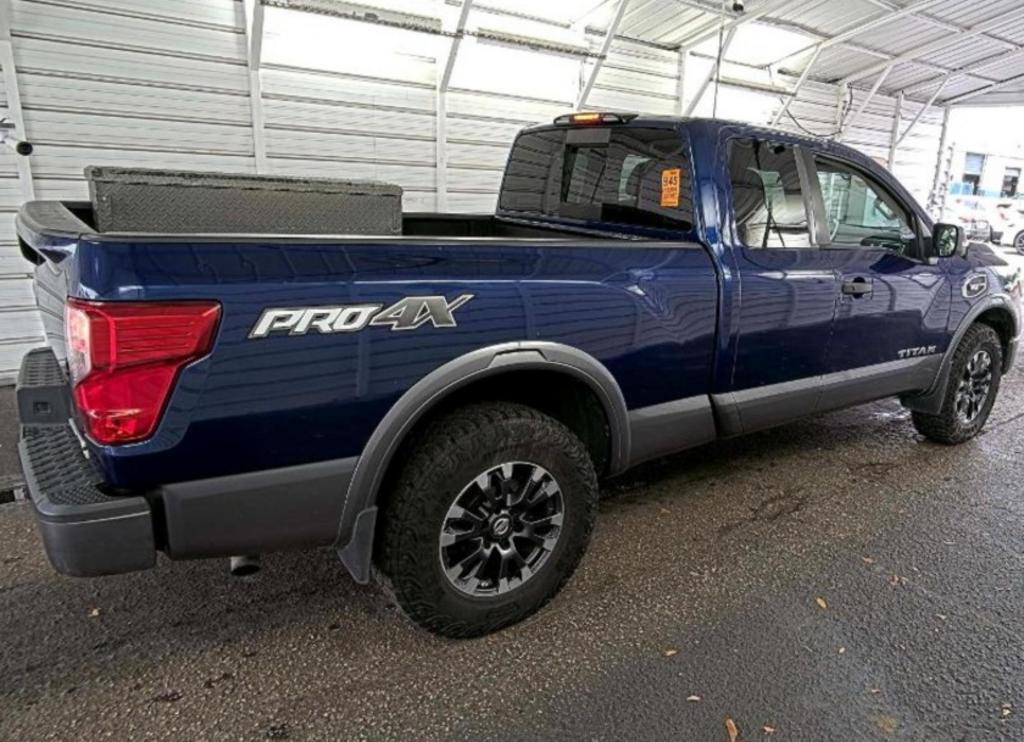 2017 Nissan Titan PRO-4X - Photo 7