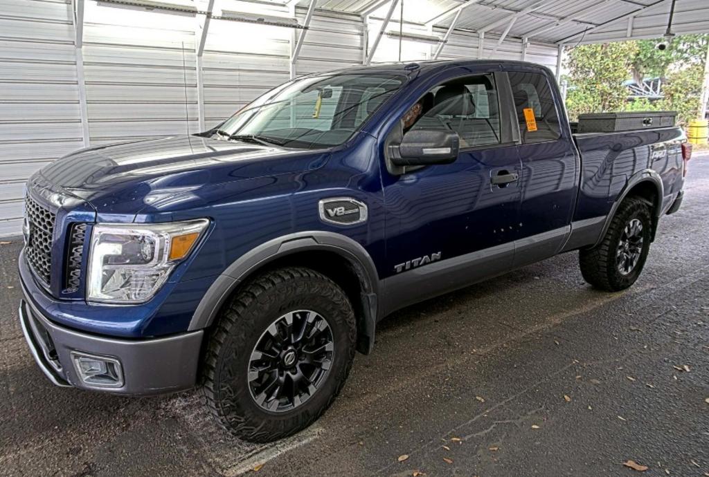 2017 Nissan Titan PRO-4X - Photo 18